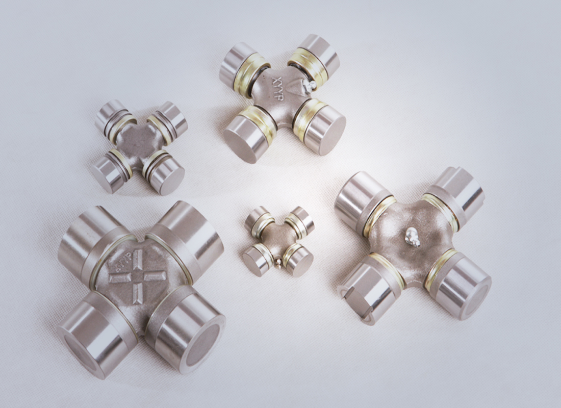 萬(wan)向節十字(zi)軸-EQ153方向機(jī)萬向節-φ18×47-鷹(ying)牌軸承