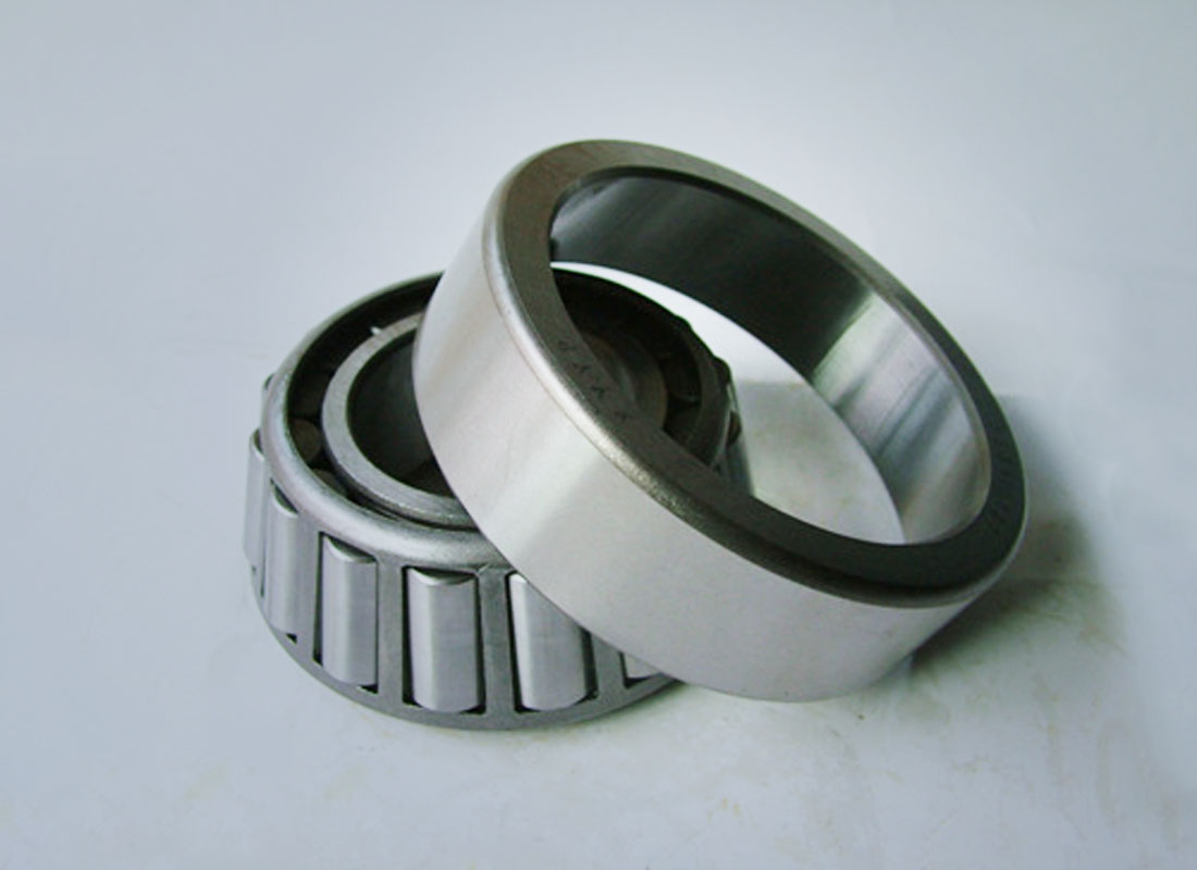 7類圓(yuan)錐滾子(zǐ)軸承-32216(7516E)-80×140×35.25-鷹(ying)牌軸承(chéng)